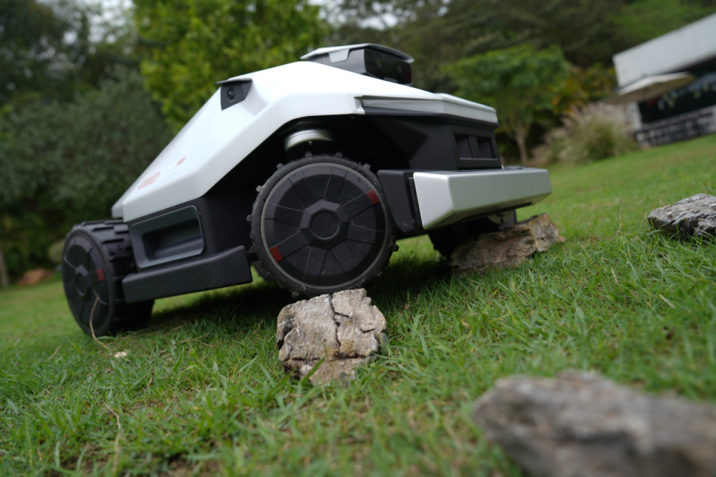 robot lawn mower