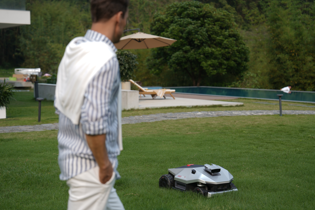robot lawn mower