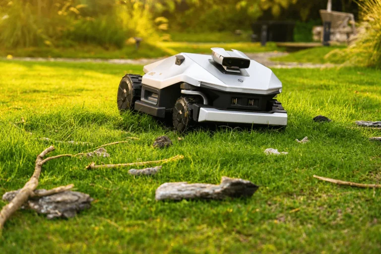 How the GoKo Robot Lawn Mower Masters Multi-Zone Lawns: Inside Its Unlimited-Zone Technology